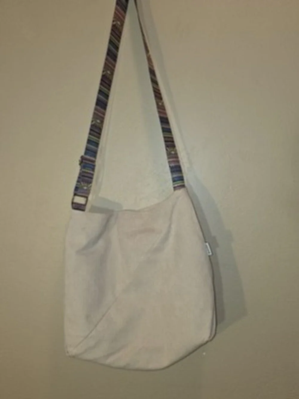 Makukke Beige Shoulder Bag Zip Closure Adjustable Strap Pockets